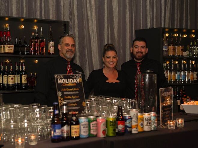 Summerland Catering licensed bar cocktail service