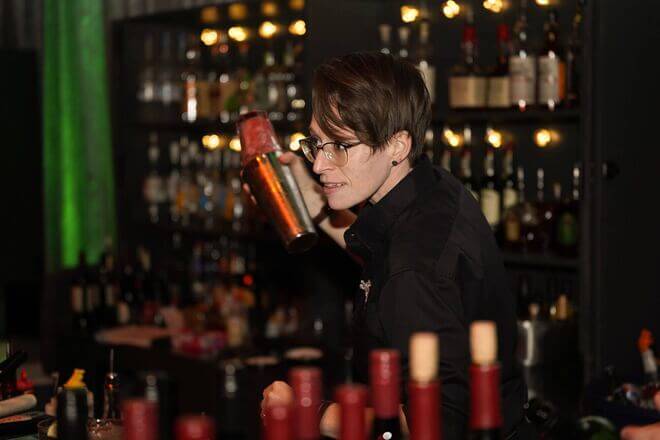 Summerland Catering licensed bar service with cocktails